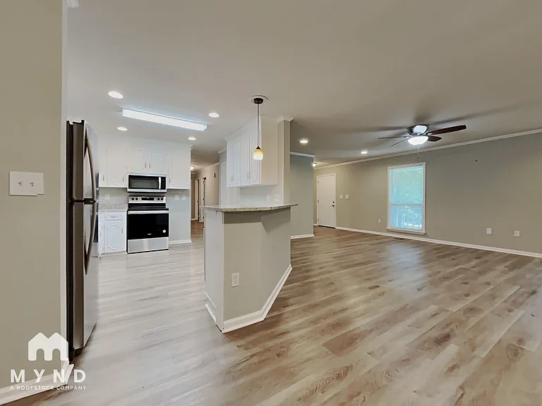 20104 Balsam Ct — Photo 6