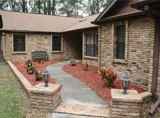 27 Lake Wood Cir, Ocala, FL 34482