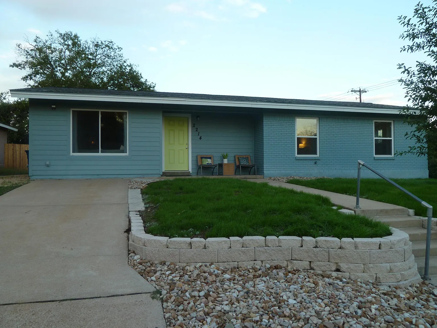 3 bed, 1205 sqft, $2,400 — Photo 4