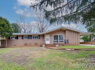 212 Morlan Park Rd, Salisbury, NC 28146