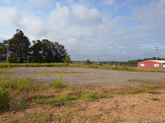 2nd image of 25095 Highway 82