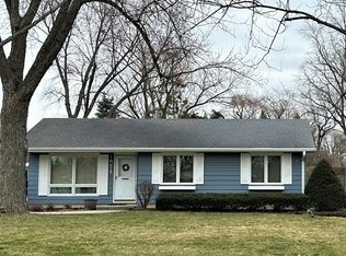 1N215 Richard Ave, Carol Stream, IL 60188