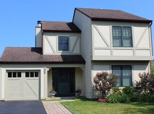 209 Court Of Ash, Vernon Hills, IL 60061