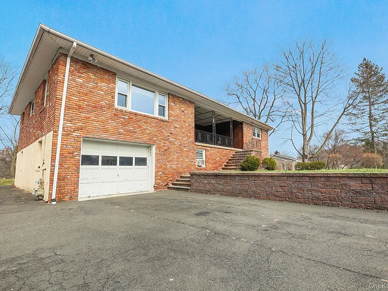 2 Gillis Ave #1 — Photo 25