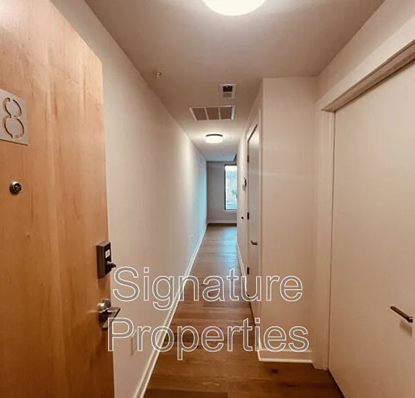 712 High St #8 — Photo 4