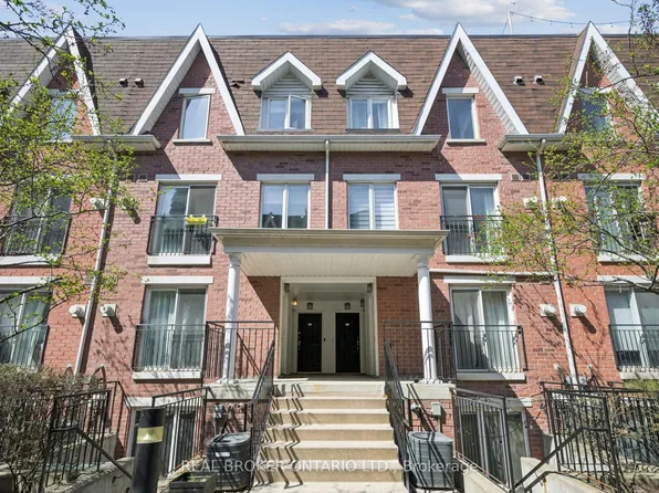 18 Laidlaw St #1011, Toronto, ON M6K 1X2