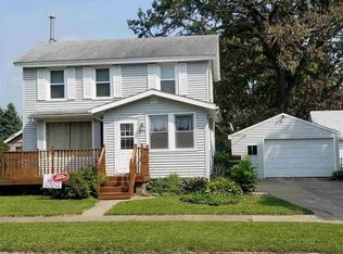 2811 Pershing Blvd, Clinton, IA 52732