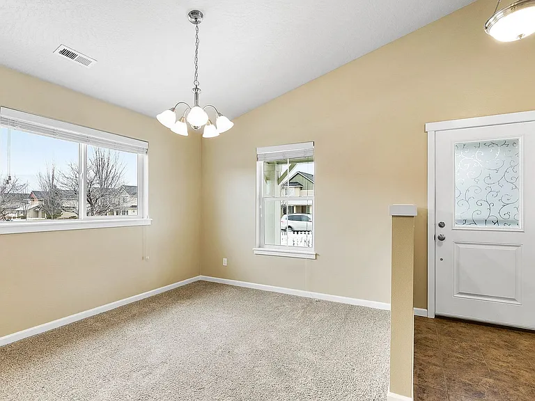 2121 N Country Vista Blvd — Photo 11
