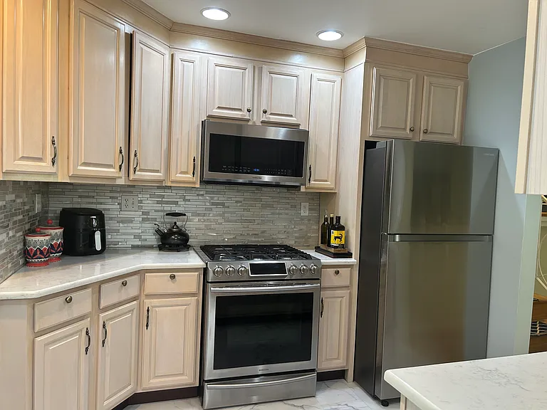 10213 Conover Dr — Photo 20
