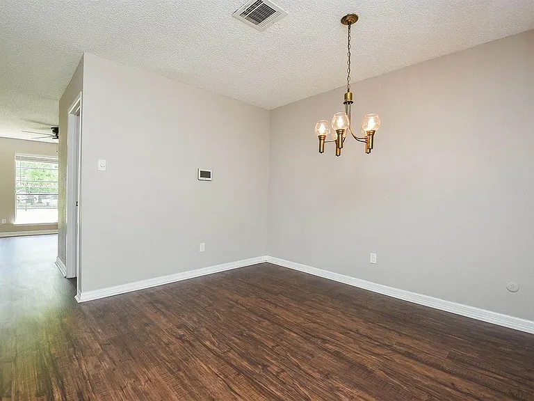 5809 Village Forest Ct — Photo 22