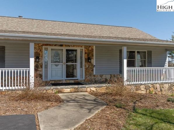 1367 Memorial Park Drive, Sparta, NC 28675