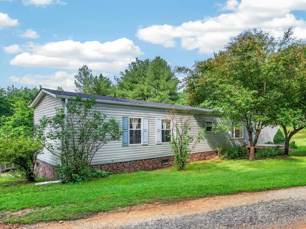 167 Forrest Creek Dr, Austinville, VA 24312