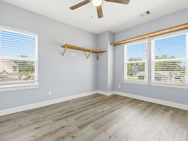 8419 Observatory St — Photo 16