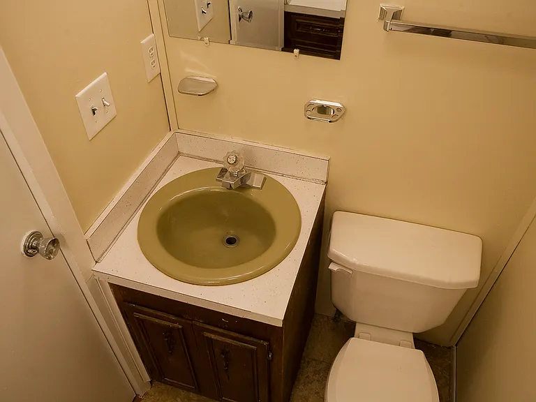 1805 King College Rd #C7 — Photo 18