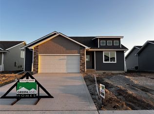 1390 Locust St, Waukee, IA 50263