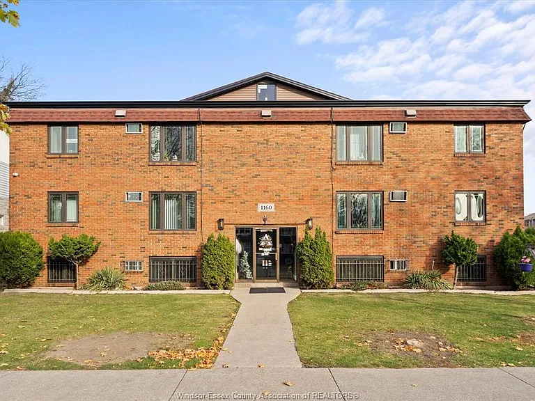 1160 Howard Ave #101 — Photo 1