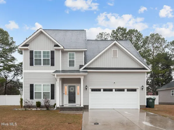 2501 Rhinestone Drive, Winterville, NC 28590