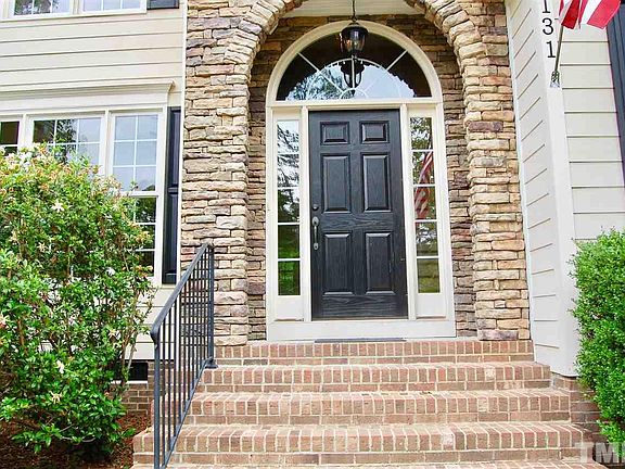 4th image of 131 Garden Oaks Dr