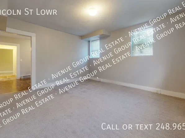 26 Lincoln St, Pontiac, MI 48341