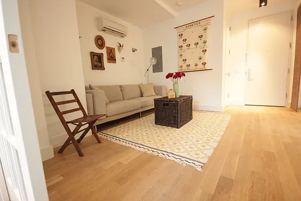 Rented by Nooklyn NYC LLC | media 117