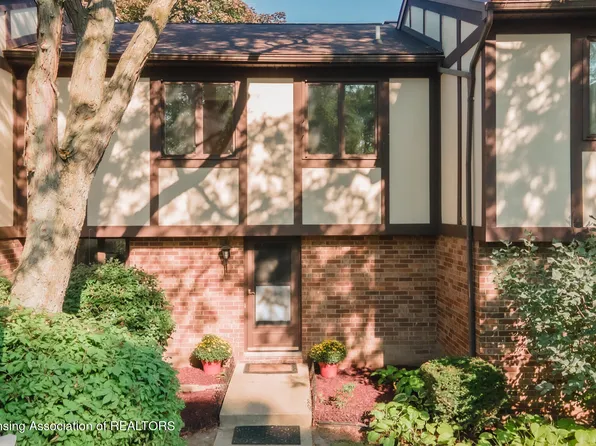 6189 Captains Way, East Lansing, MI 48823