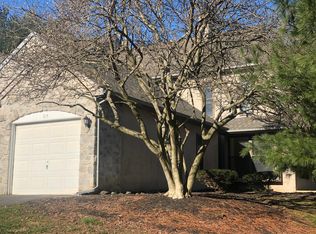 315 Windgate Ct #315, Millersville, PA 17551