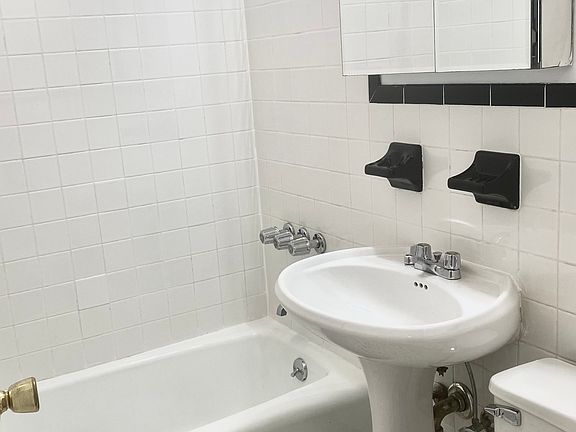 5th image of 330 E 58th St APT 4B
