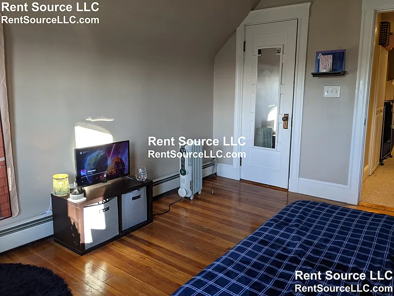 138 W Adams St — Photo 32