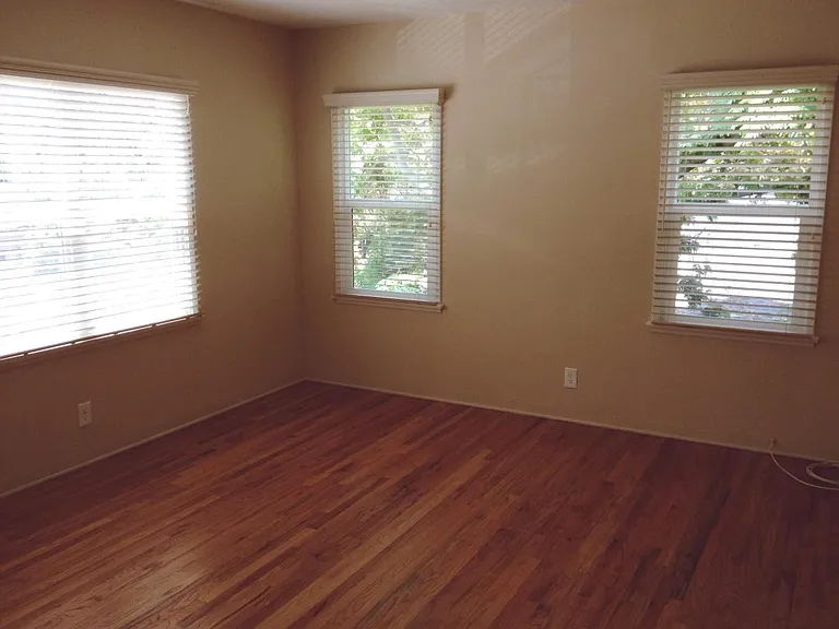 Living room unfurnished