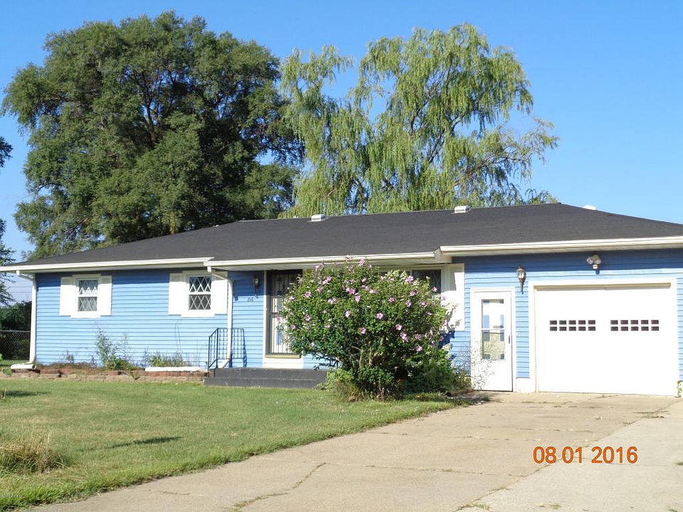 1st image of 816 Tower Dr