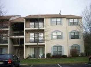 176 Colonial Ct, Galloway, NJ 08205