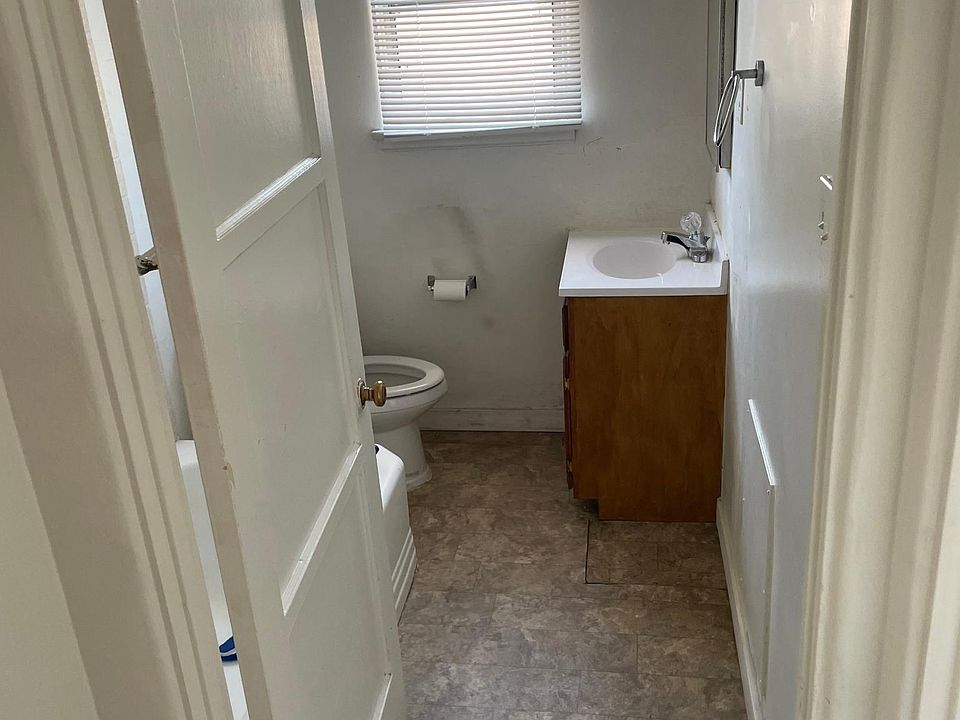 1st image of 6719 Seville Ave #F