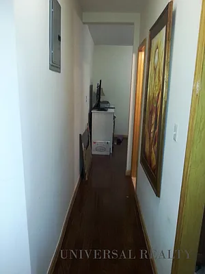 Rented by Universal Realty Group | media 27