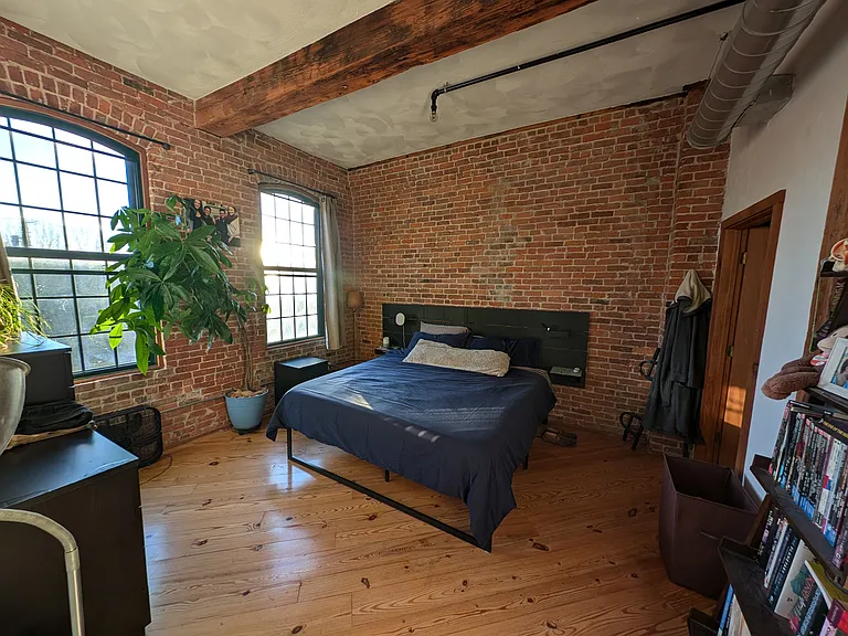409 Pine St #202 — Photo 4