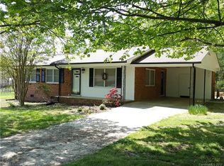 152 Oak Grove Rd, Statesville, NC 28677