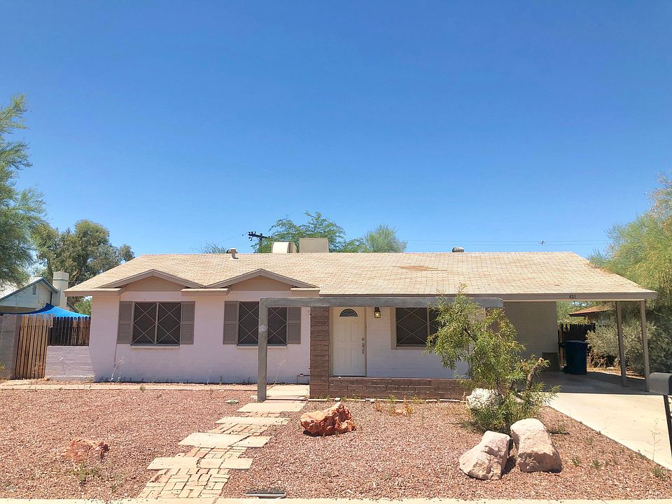 2nd image of 431 E Balboa Dr