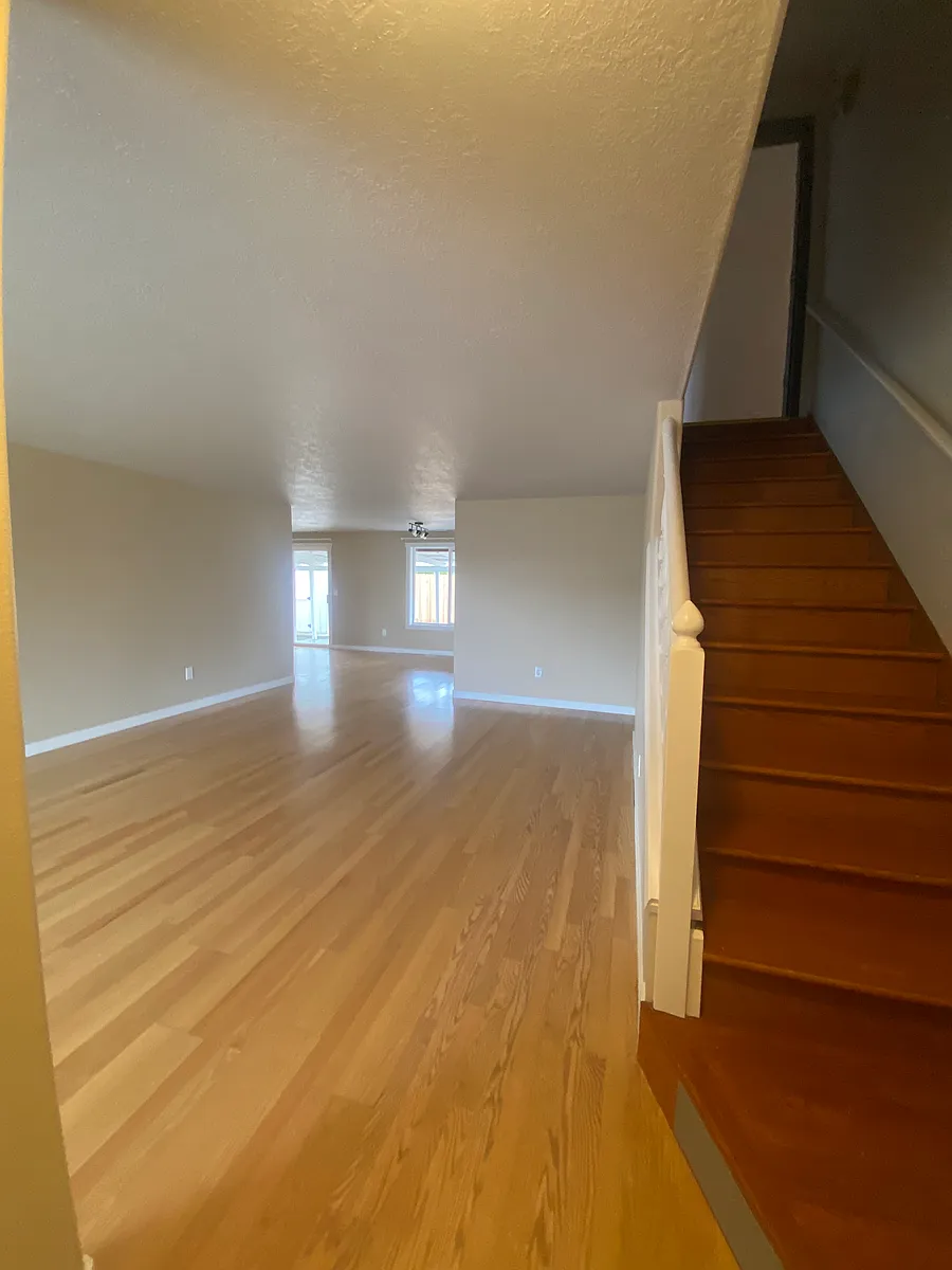 Building Photo - 4838 Ward Dr NE