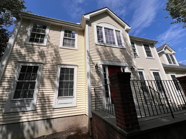 115 Cathedral Dr, Attleboro, MA 02703
