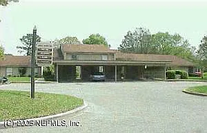 3 bed, 2.0 bath, 1801 sqft, $1,995 — Photo 2