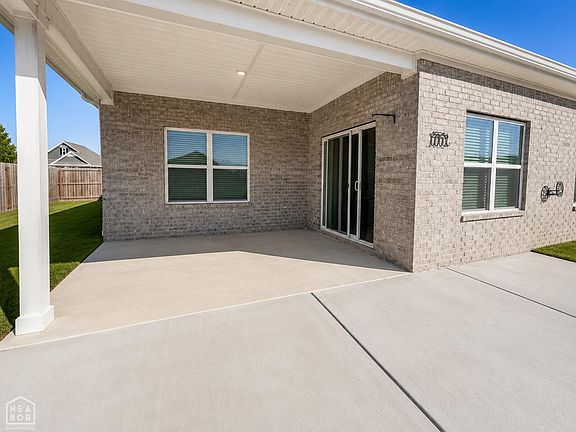 3rd image of 3417 Carroll Dr