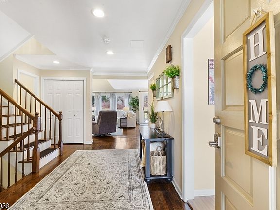 3rd image of 16 Riggs Ct