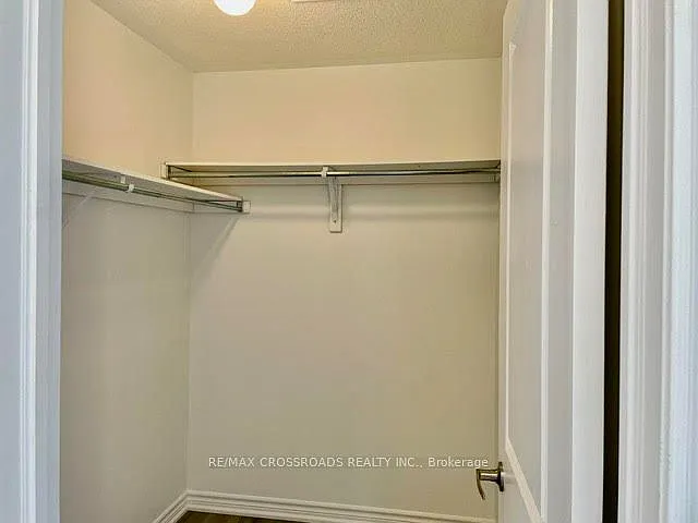 108 Werry Ave — Photo 15