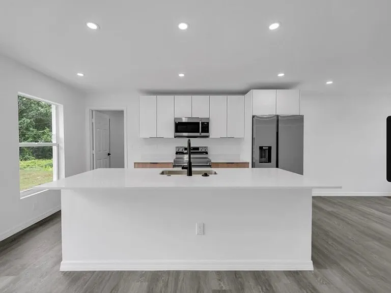 382 McArthur Blvd — Photo 6
