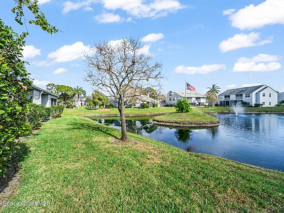 2nd image of 5090 Park Lake Dr
