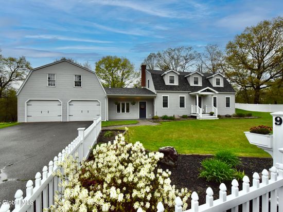 9 Lesson Street Extension, Schaghticoke, NY 12154