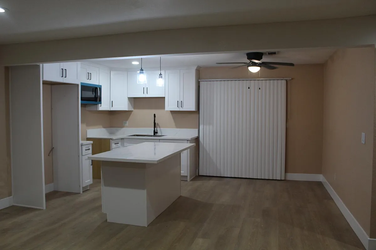 Building Photo - 869 S Camino Los Banos