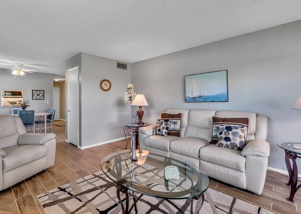 1st image of 104 Royal Oak Dr APT 101