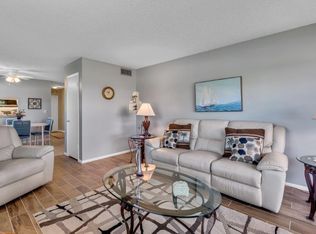 104 Royal Oak Dr APT 101, Vero Beach, FL 32962