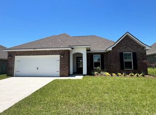 4632 Jayhawk Dr, Crestview, FL 32539