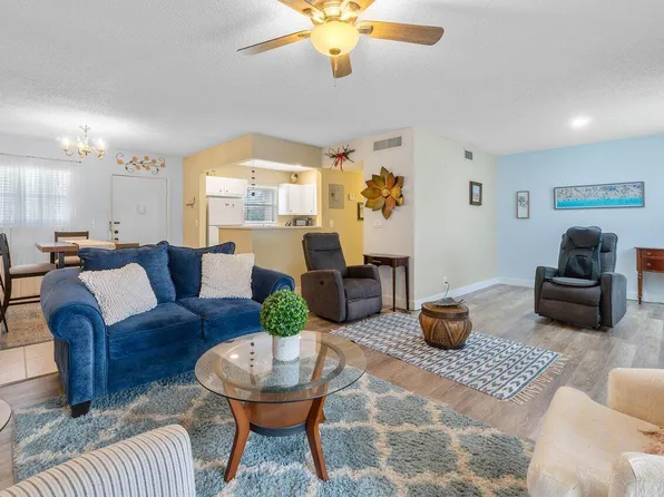 790 Lori Drive #276, Palm Springs, FL 33461